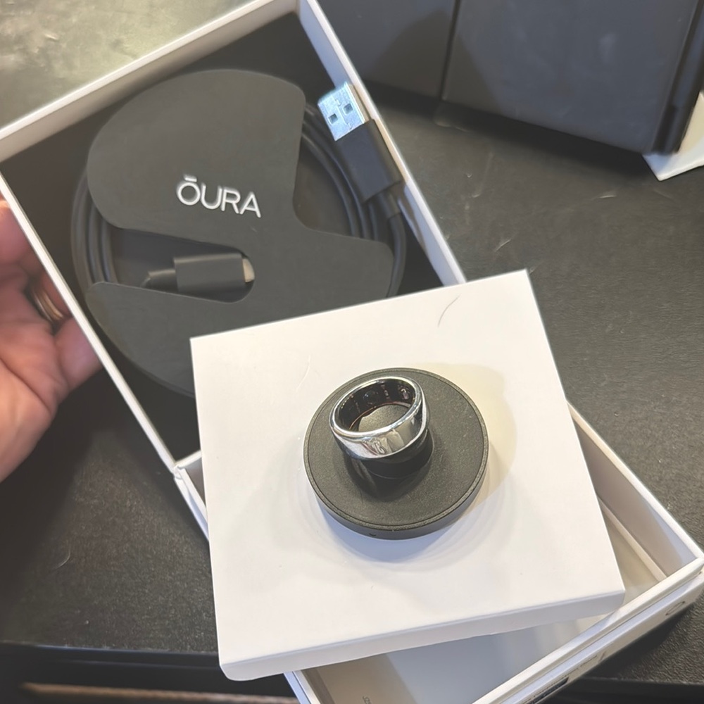 Oura Gen 3 Horizon Silver with Charger Size 9